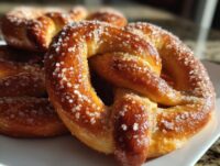 cinnamon sugar pretzels