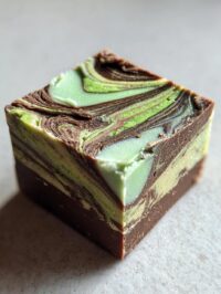 pistachio swirl fudge