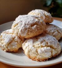 buttery russian tea cookies