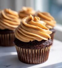 chocolate peanut butter cupcakes