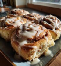 gingerbread cinnamon rolls