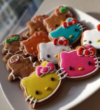 hello kitty gingerbread