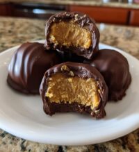 how to make buckeyes with peanut butter powder