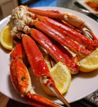 how to steam frozen crab legs at home